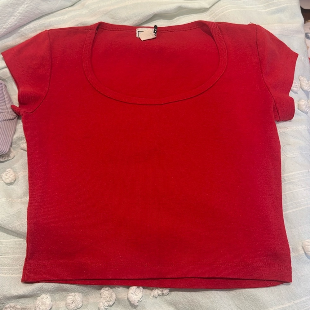vintage red cropped top